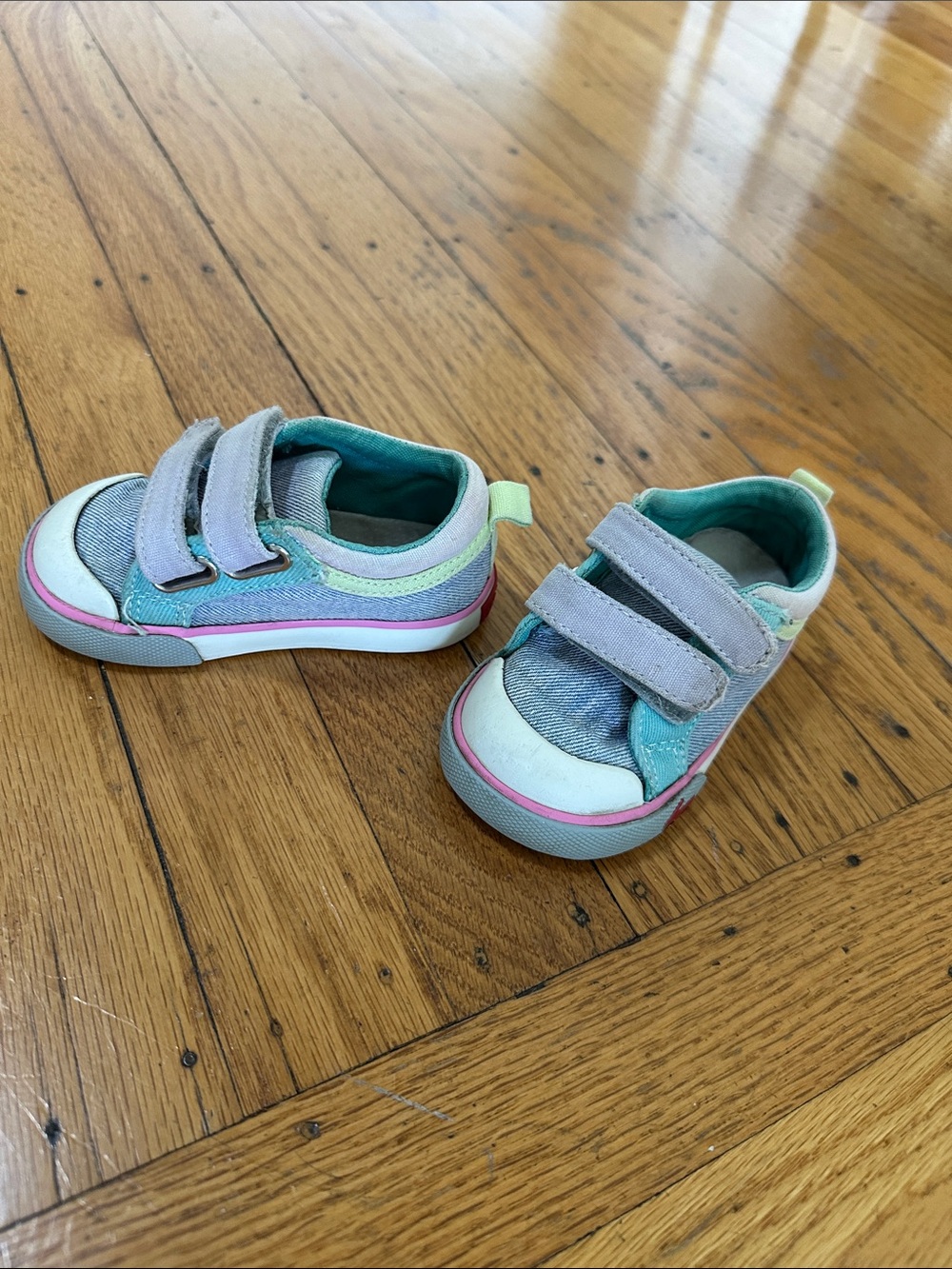 See Kai Run Velcro Sneakers in Teal, Purple & Pink - size 5